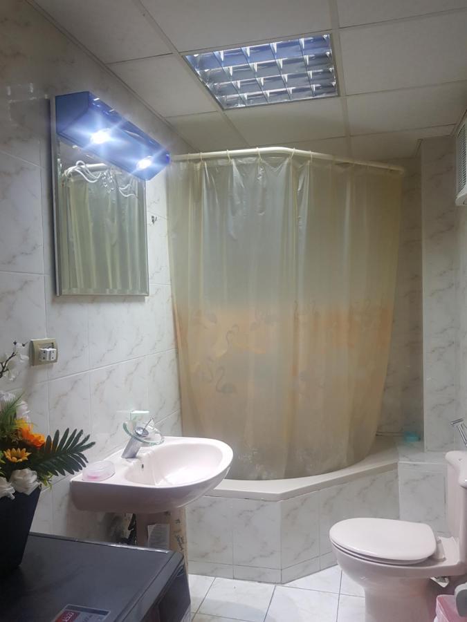 Elegant Apartment In Sheraton Heliopolis Il Il Cairo Esterno foto