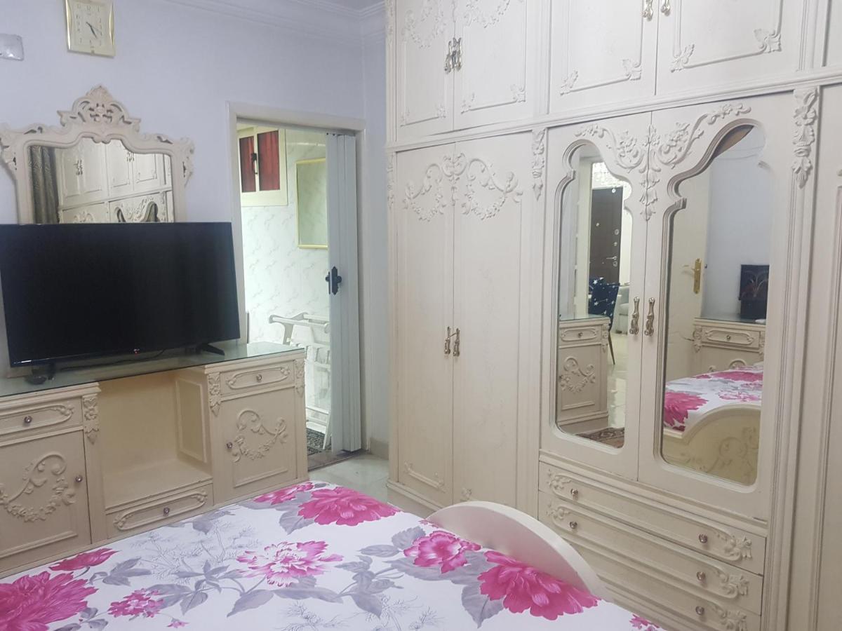 Elegant Apartment In Sheraton Heliopolis Il Il Cairo Esterno foto