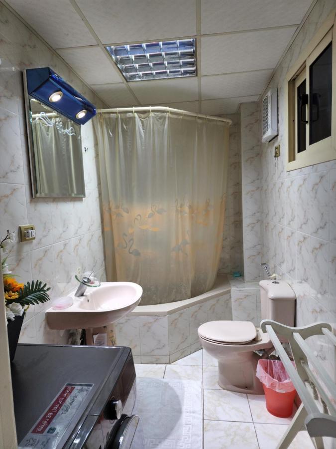 Elegant Apartment In Sheraton Heliopolis Il Il Cairo Esterno foto