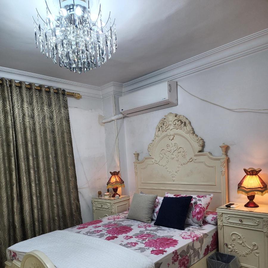 Elegant Apartment In Sheraton Heliopolis Il Il Cairo Esterno foto