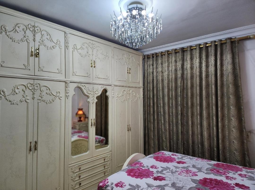Elegant Apartment In Sheraton Heliopolis Il Il Cairo Esterno foto
